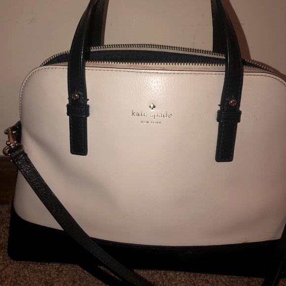 Kate Spade Purse - Picture 1 of 2